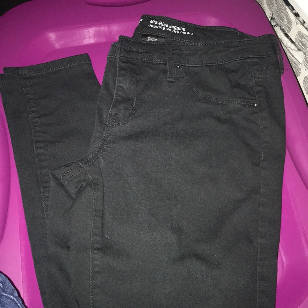 Black jeggings